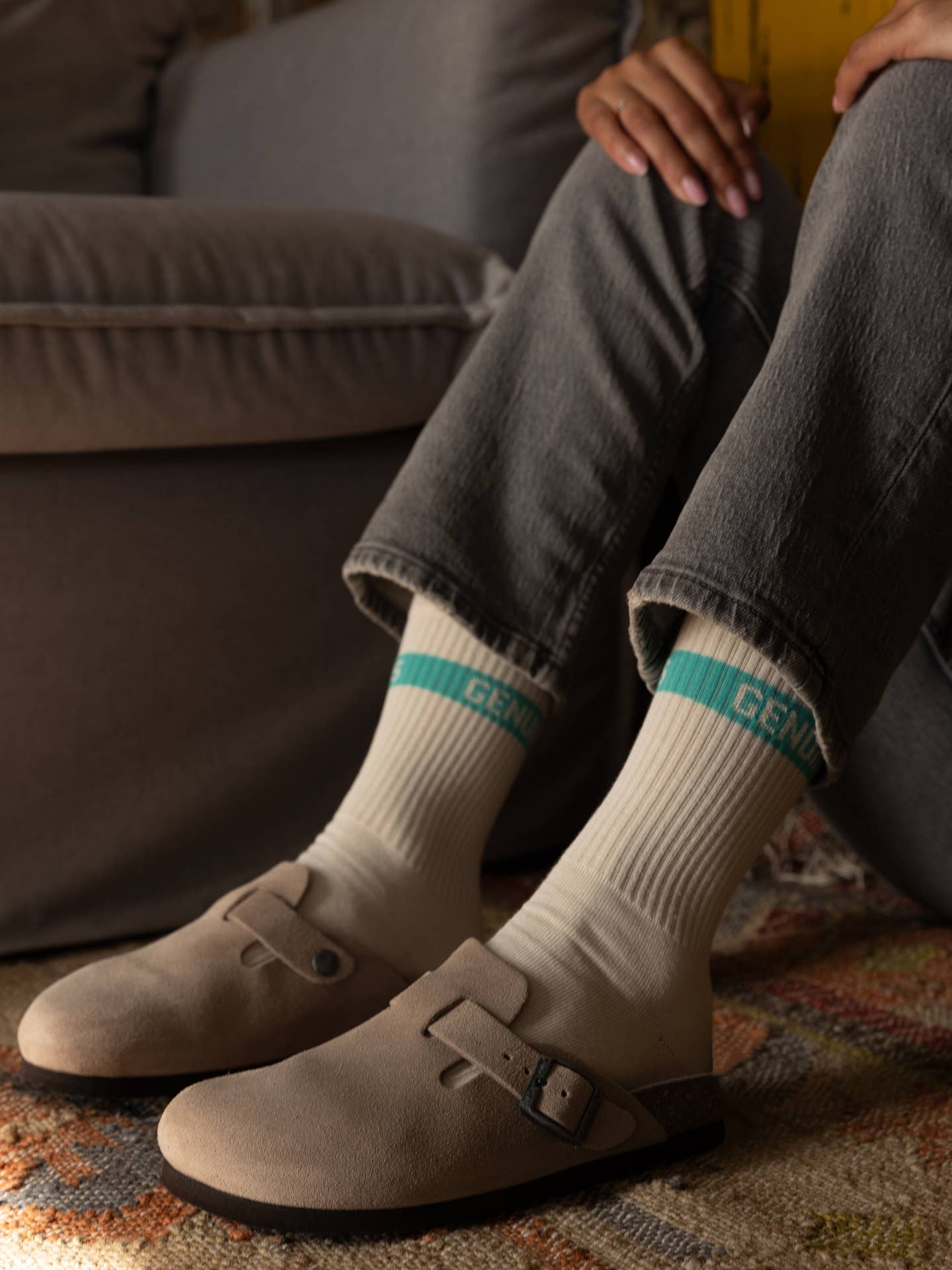Genuins - Riva Velour Taupe