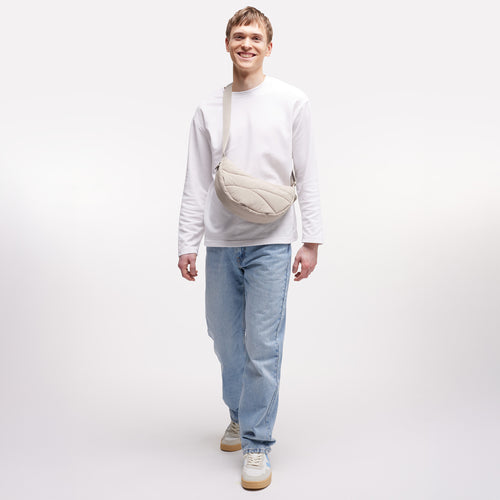 GOT BAG - Wavy Puffer Moon Bag Small Scallop