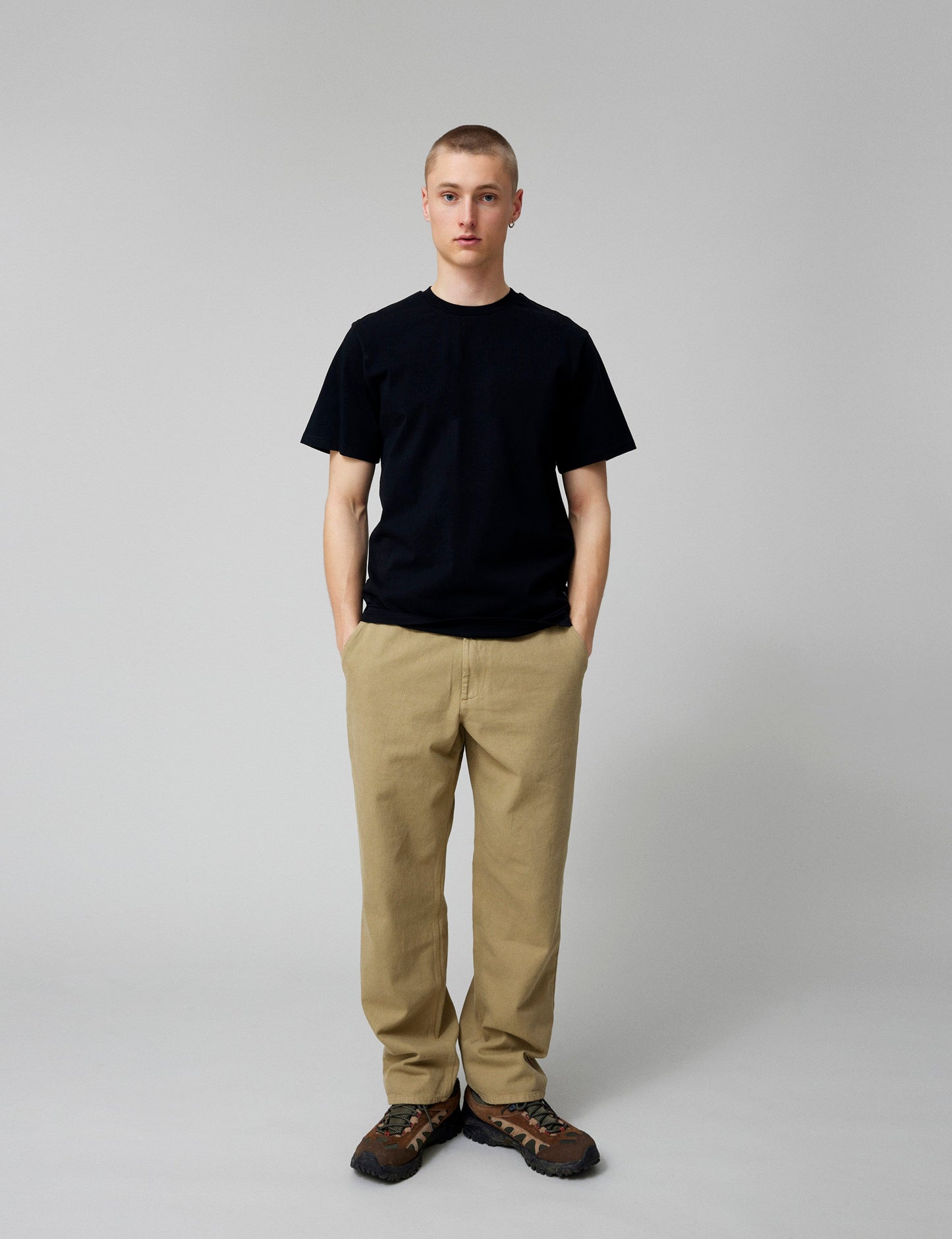 forét - EAST T-Shirt Black