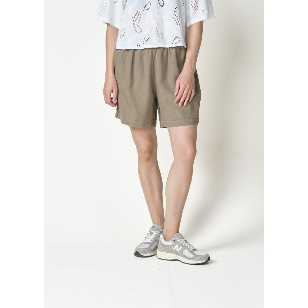 Klitmøller - Caramella Linen Shorts | Cashew