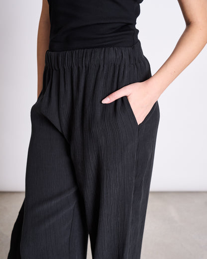 JAN'N JUNE - HAVA Crinkle Pants Black
