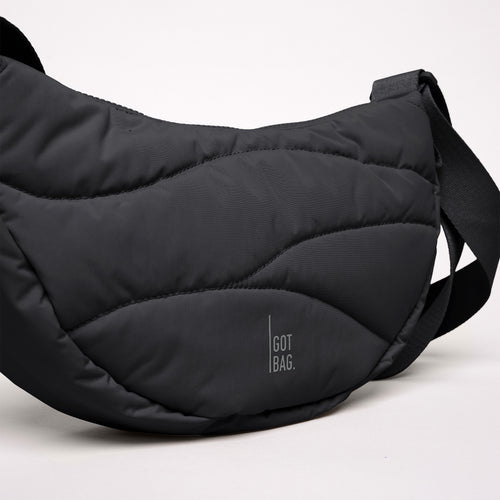GOT BAG - Wavy Puffer Moon Bag Small Black