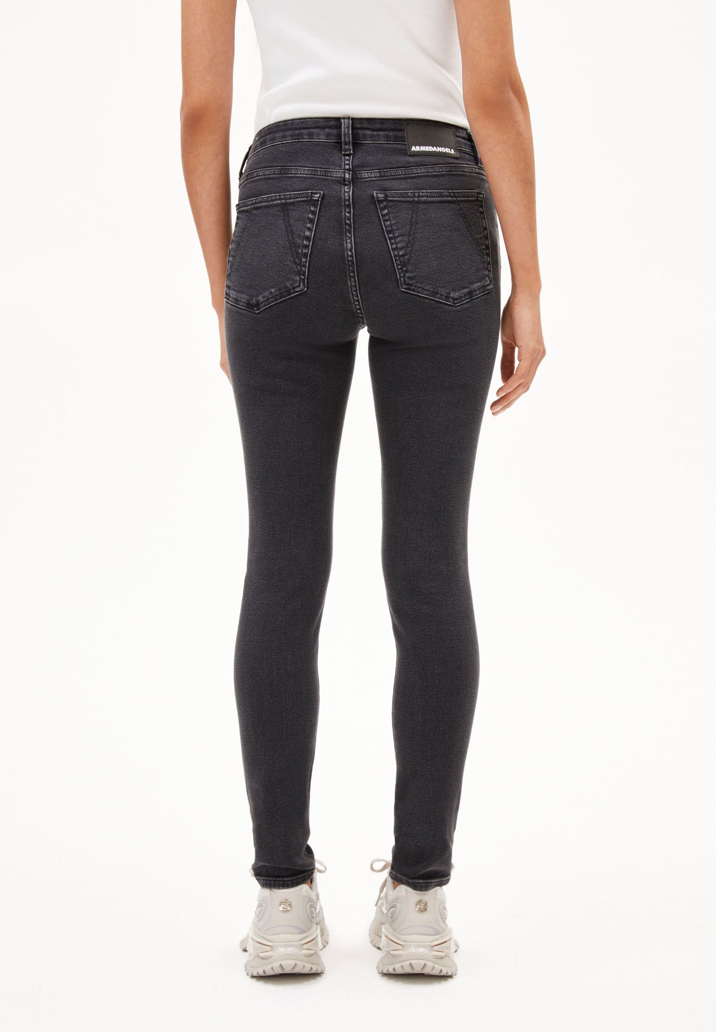Armedangels - Tillaa Mid Waist Skinny Jean | True Black Washed