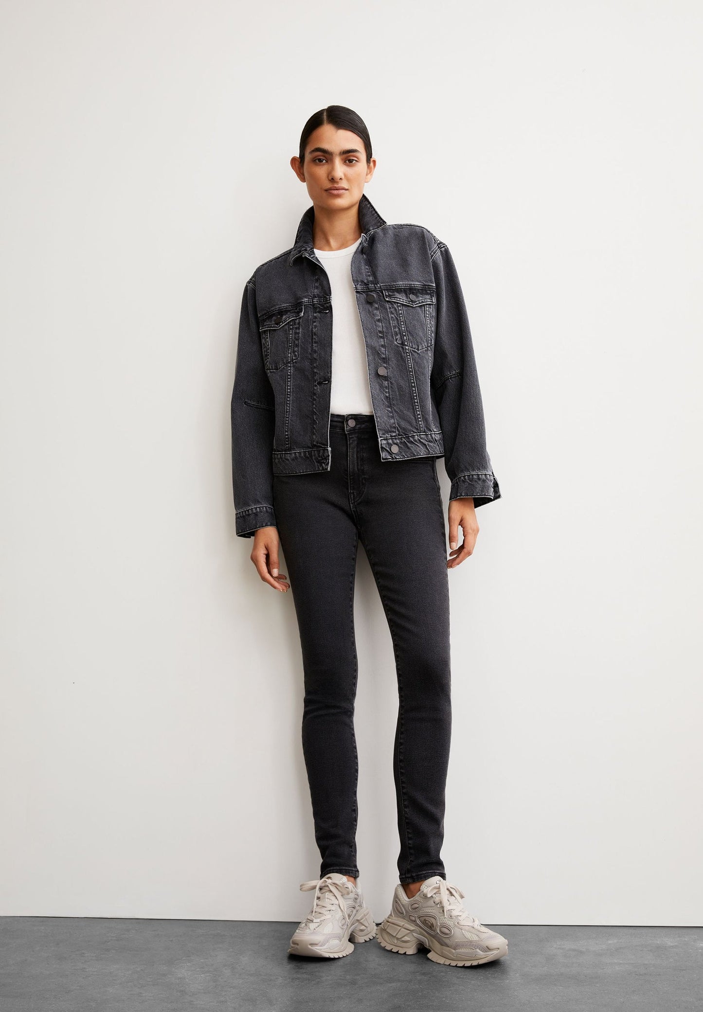 Armedangels - Tillaa Mid Waist Skinny Jean | True Black Washed
