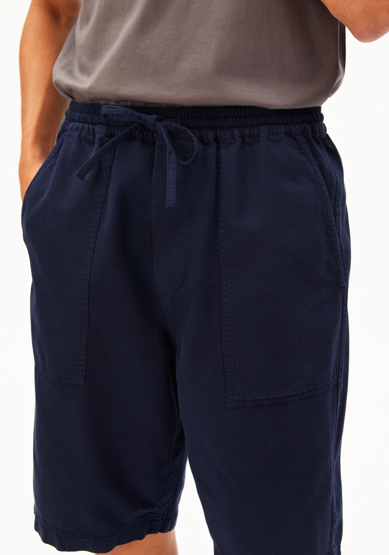 Armedangels - Cotton Lino Short | Tinted Navy