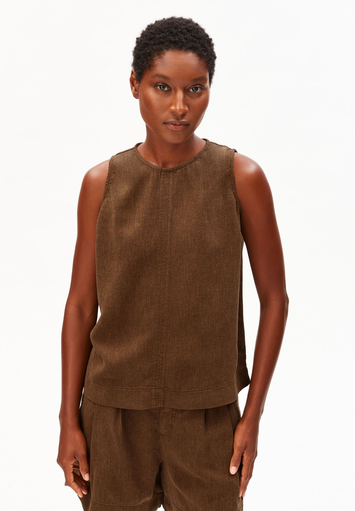 Armedangels - Piñayarn Blent GMT DYE Top | Dried Palm