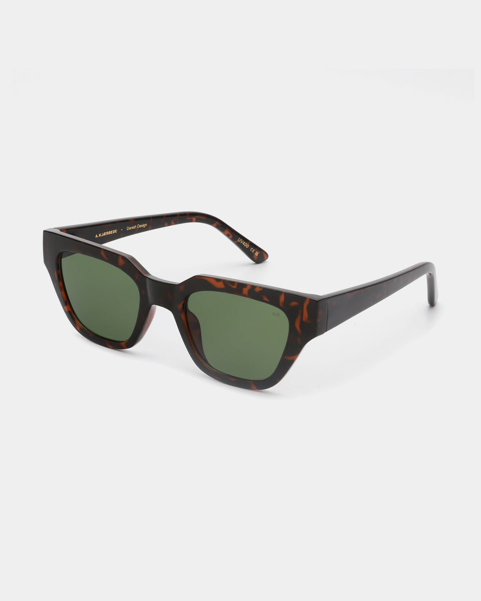 A.KJÆRBEDE - KAWS Demi Tortoise