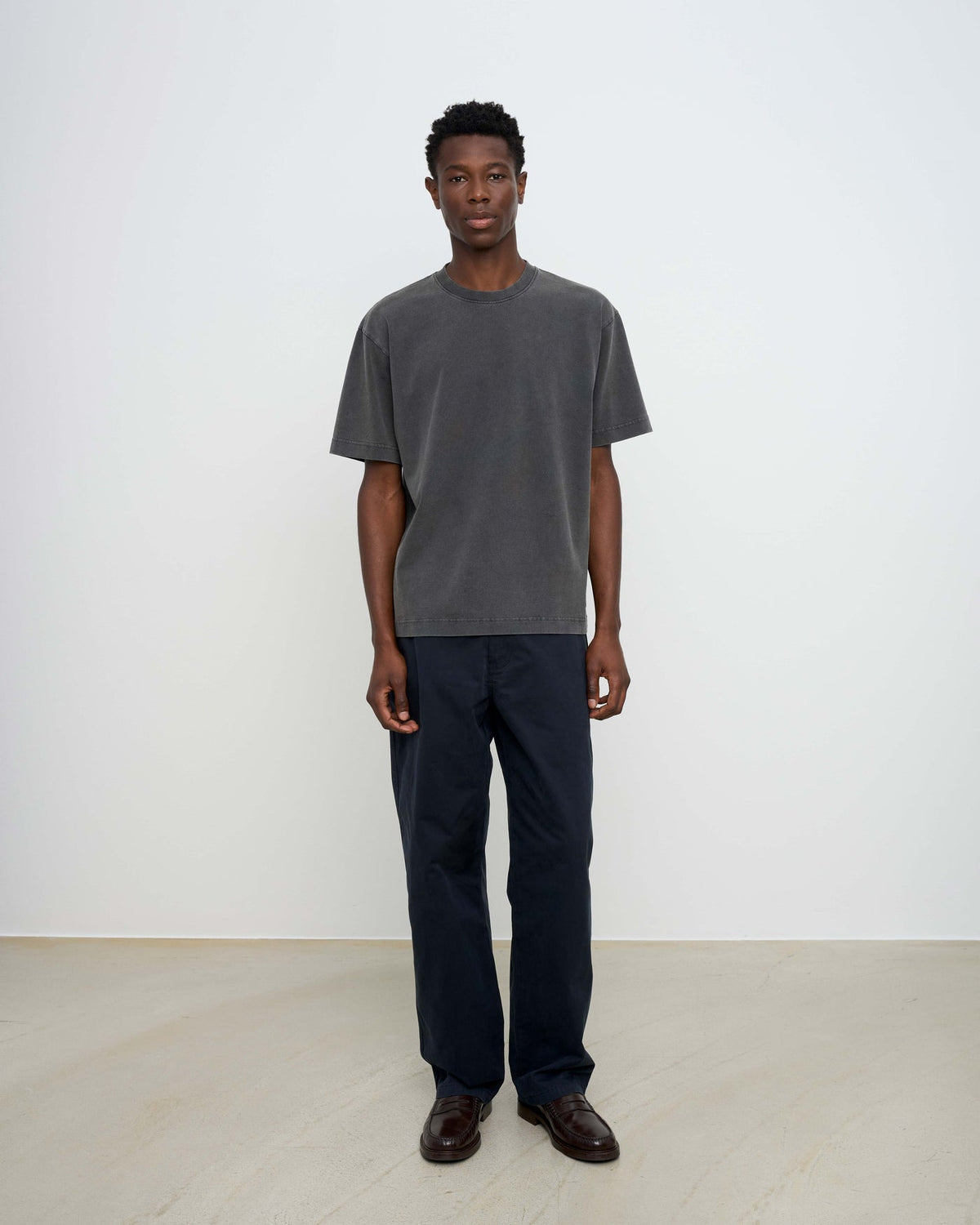 Colorful Standard - Heavy Organic Boxy Tee | Faded Black